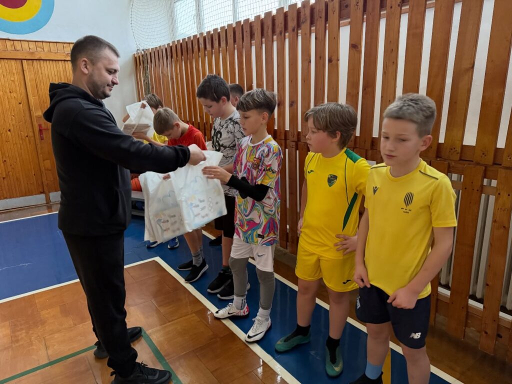 589966268_18374265799152349_8555122657262597635_n-1024x768 #OlympicLab в Науковому ліцеї Миколи Сабата.